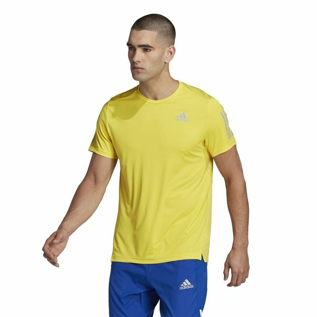 Osta tuote Miesten T-paita Adidas  Graphic Tee Shocking Keltainen (Koko: M) verkkokaupastamme Korhone: Urheilu & Vapaa-aika 20% alennuksella koodilla VIIKONLOPPU
